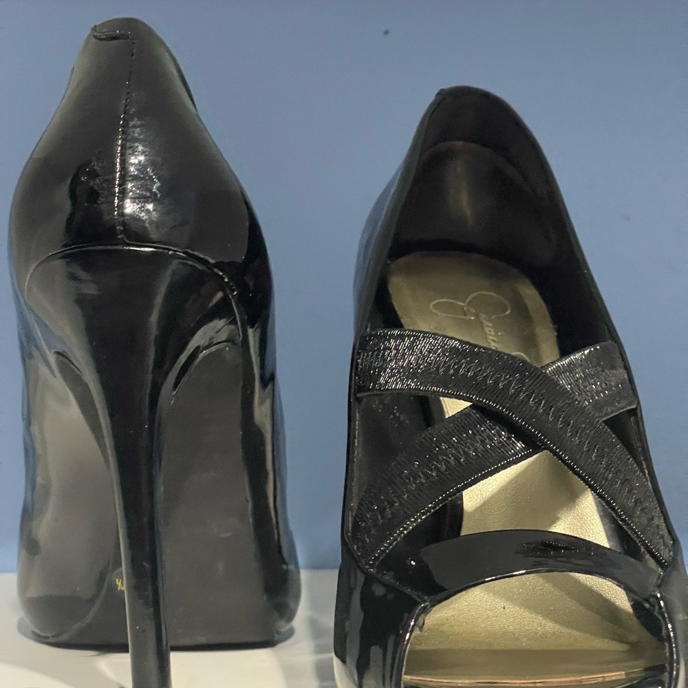 Jessica Simpson Glossy Black Heels